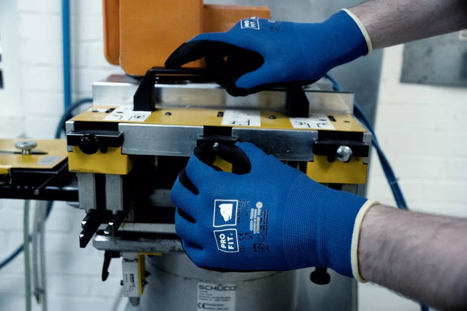 PRO FIT 404, Polymer-p Assembly Glove, image 4