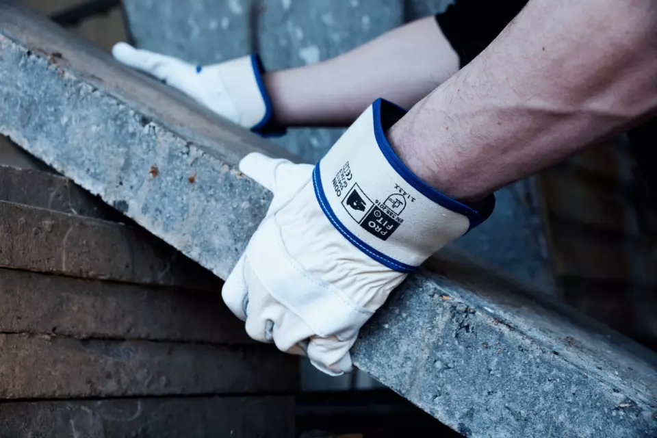 PRO FIT 554113, Cow Grain Leather Work Gloves, image 3, gallery thumbnail