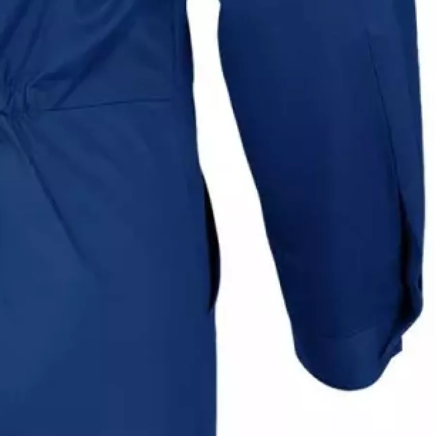 **Manschetten mit Knöpfen** ermöglichen eine einfache Anpassung für einen sicheren, sauberen Abschluss, der während der Arbeit nicht verrutscht.