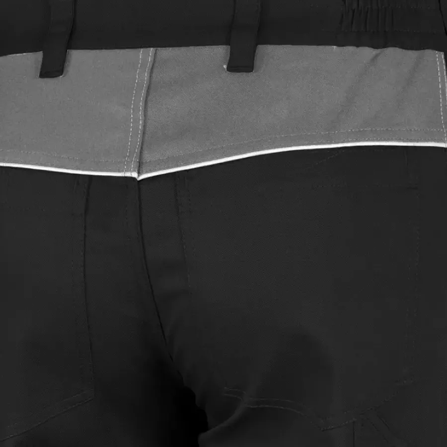 **Elastic Stretch Insert** enhances mobility so you can bend and move freely without restriction.