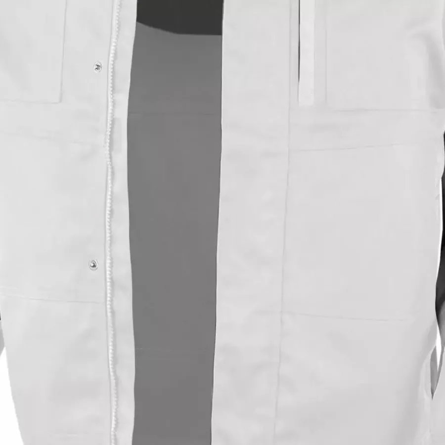 **Zipper Closure** lets you seal in comfort quickly and adjust your jacket effortlessly throughout the day.