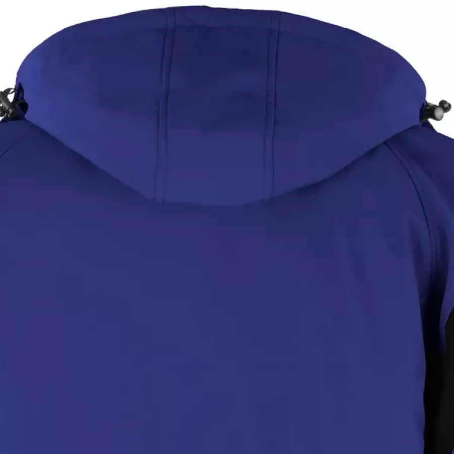 **Detachable Hood** gives you flexible coverage when you need it and a clean, streamlined look when you don’t.