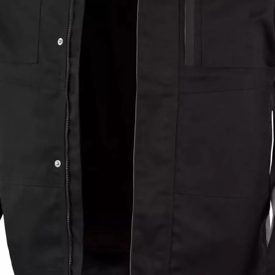 **Zipper Closure** lets you seal in comfort quickly and adjust your jacket effortlessly throughout the day.