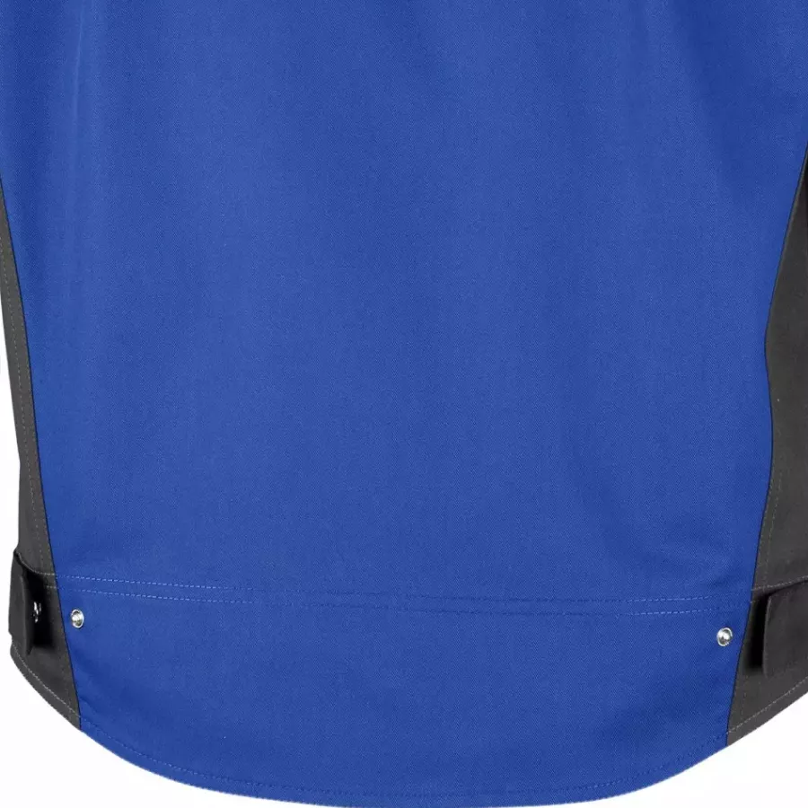 **Extended Back** provides extra coverage that stays comfortable and in place as you move.