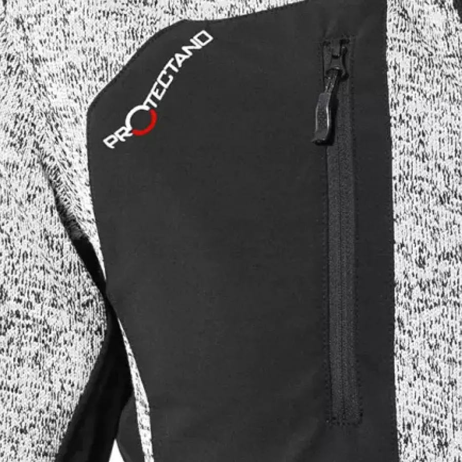 **Zipper Pockets** secure your essentials so you can move freely without worry.