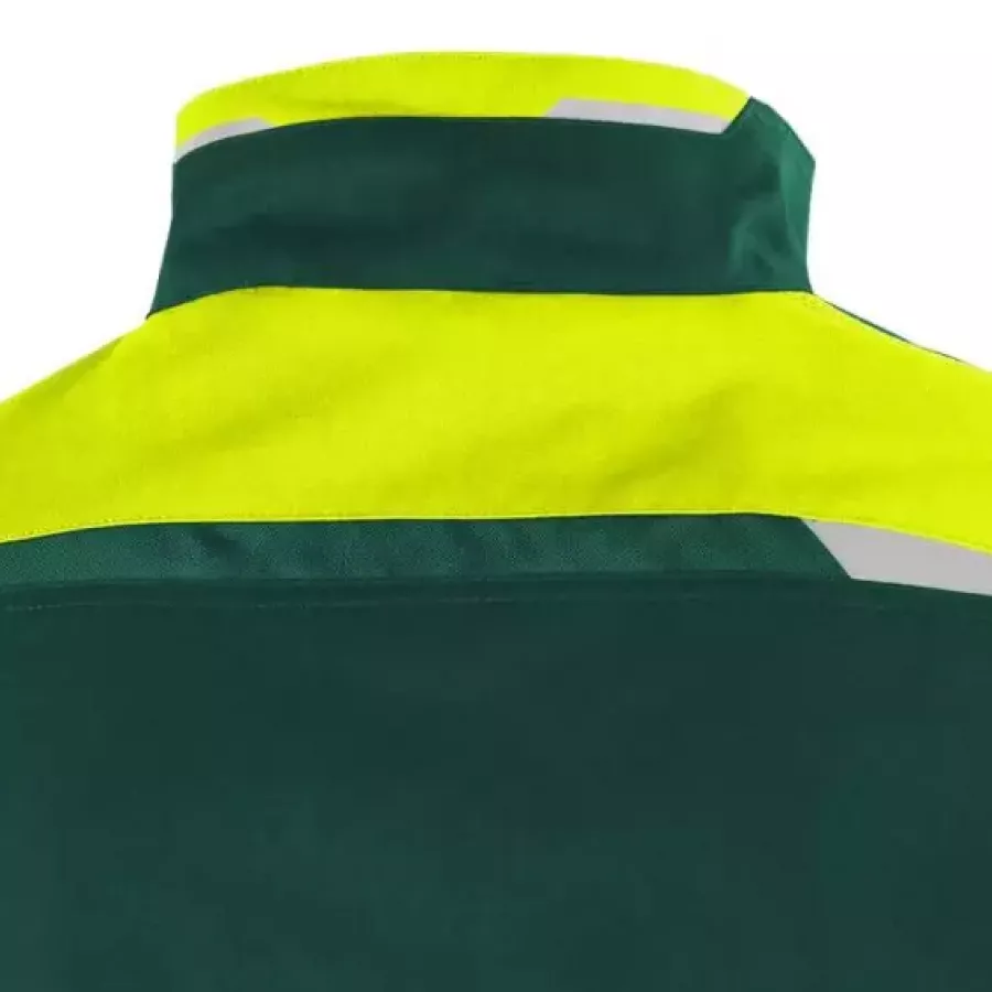 **Stand Up Collar** adds a clean layer of warmth around your neck so you stay comfortable when the wind picks up.