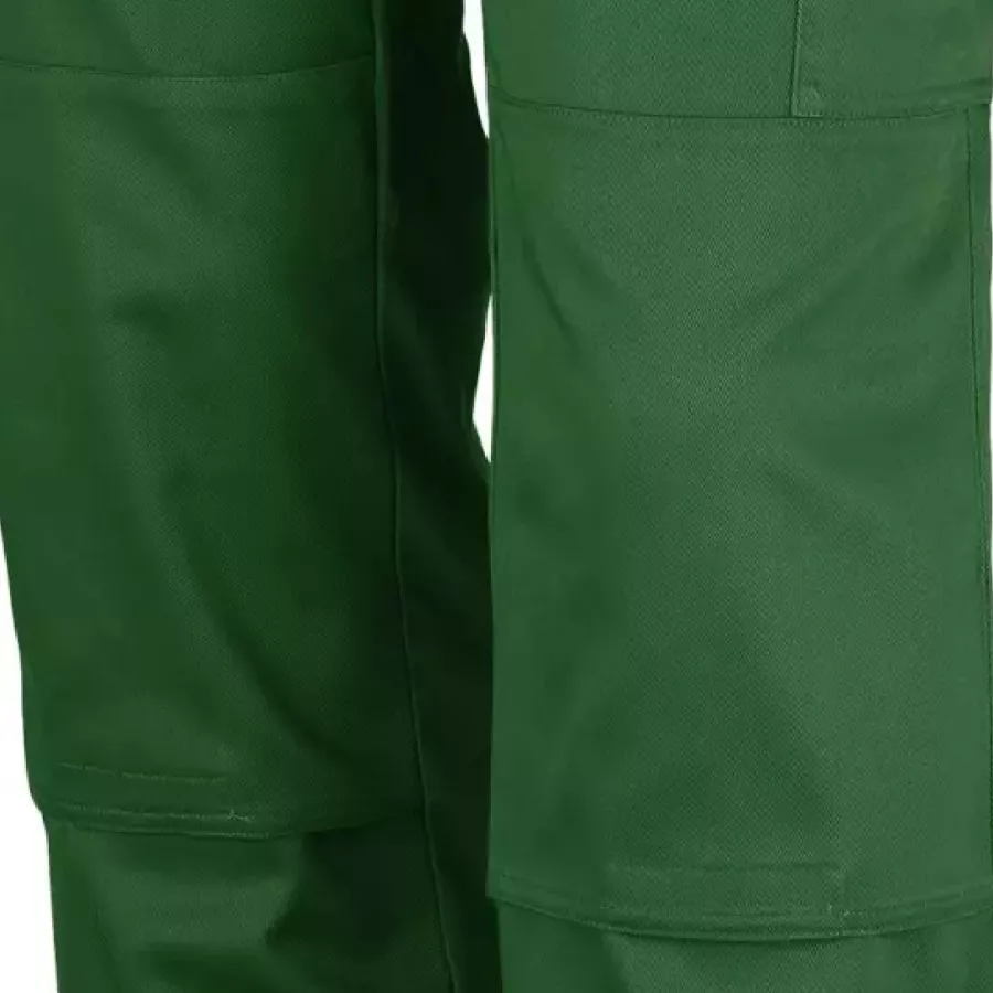 **Knee Pad Pockets** let you work on your knees comfortably without slowing down your day.