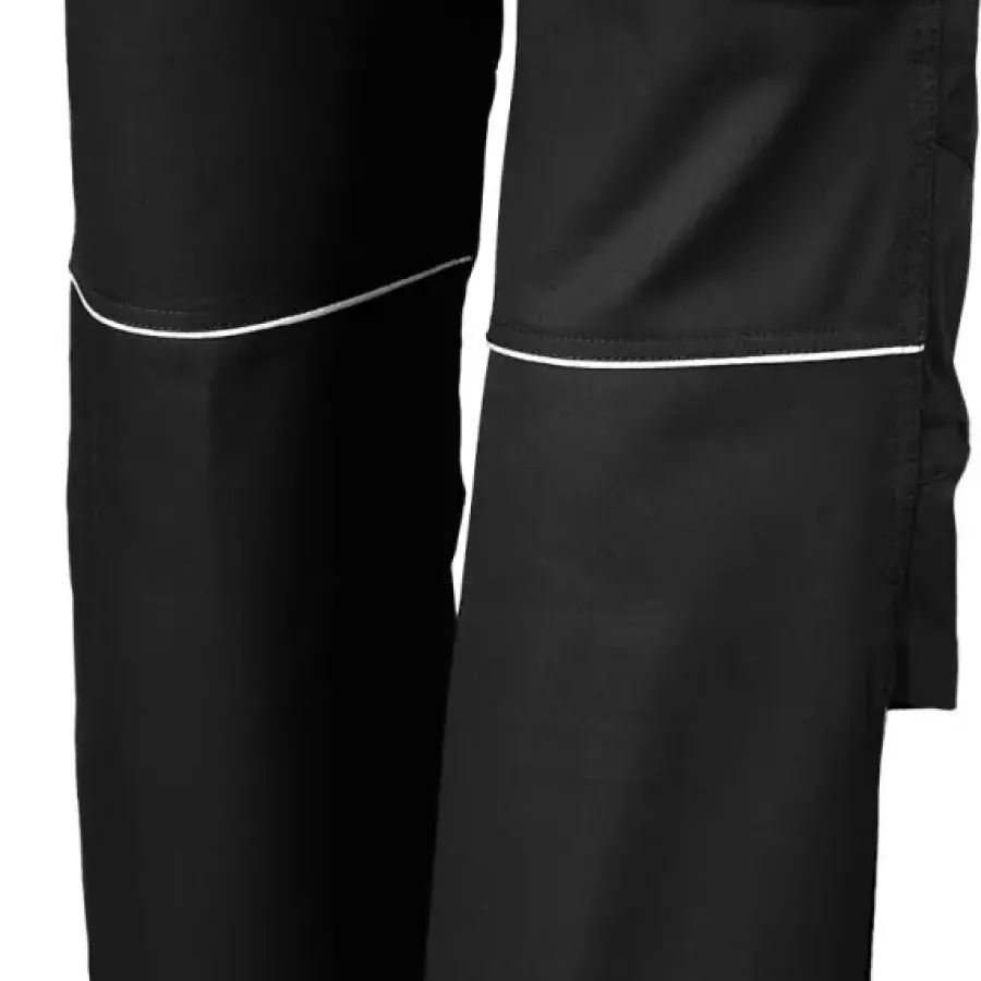 **Reflective Piping** adds a subtle touch of visibility that helps you feel more confident when working in low-light conditions.