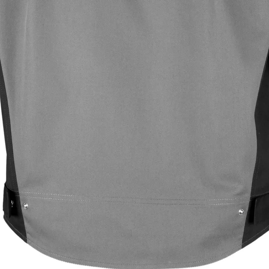 **Extended Back** provides extra coverage that stays comfortable and in place as you move.