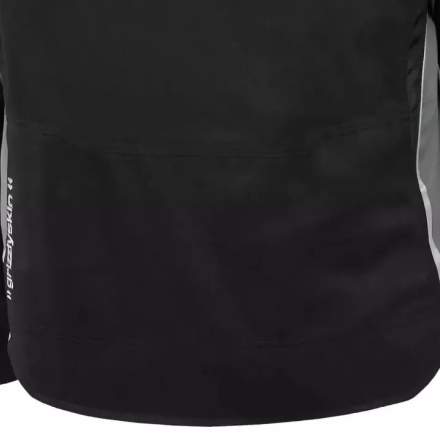 **Extended Back** gives you extra coverage when you bend or reach, helping you stay warm and focused on the job.