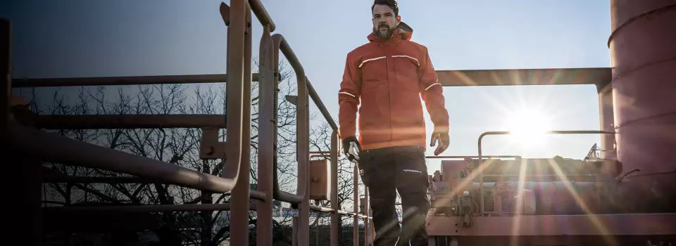 Grizzlyskin NU-69101-0500, Resist Weather Hardshell Jacket, image 6, gallery thumbnail