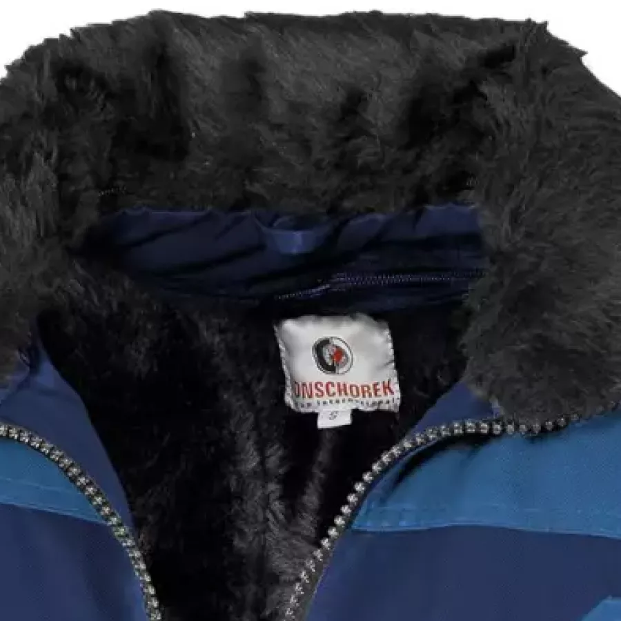 **Detachable Fur Lining** lets you stay cozy when it’s cold and easily switch to a lighter style when the weather warms.