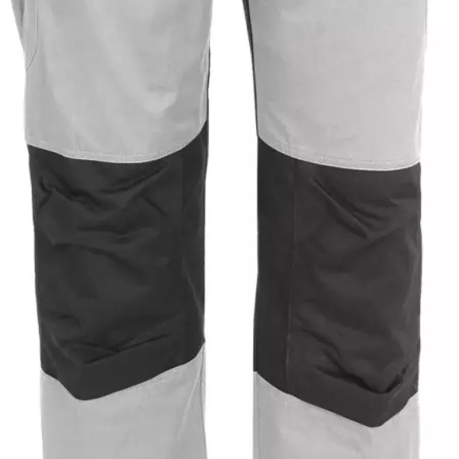 **Knee Pad Pockets** let you insert padding effortlessly so you can kneel comfortably and focus on the job without strain.