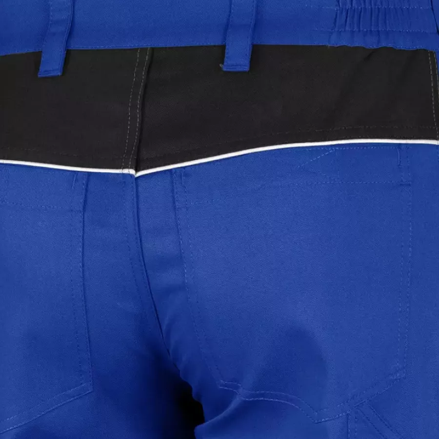 **Elastic Stretch Insert** enhances mobility so you can bend and move freely without restriction.