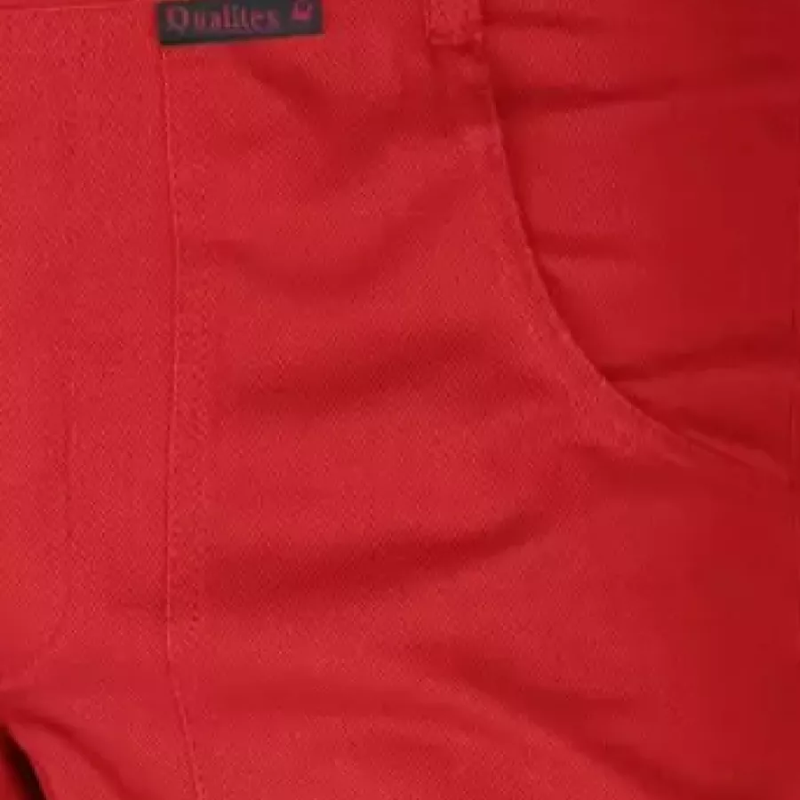**Reinforced Front Pockets** add dependable durability for everyday use while keeping essentials close.