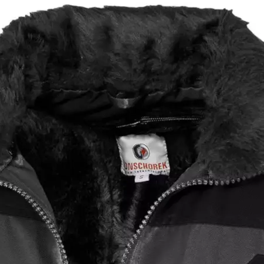 **Herausnehmbares Webpelzfutter** hält Sie bei Kälte angenehm warm und ermöglicht den einfachen Wechsel zu einer leichteren Variante, wenn das Wetter wärmer wird.