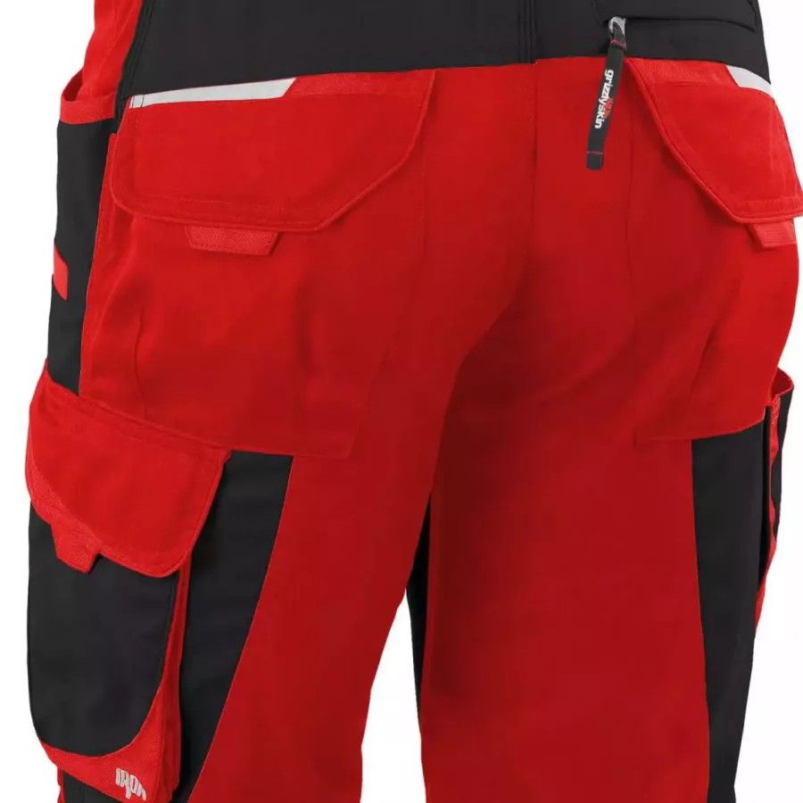 **Multiple Pockets** keep your tools and essentials close at hand, so you can stay efficient without slowing down.