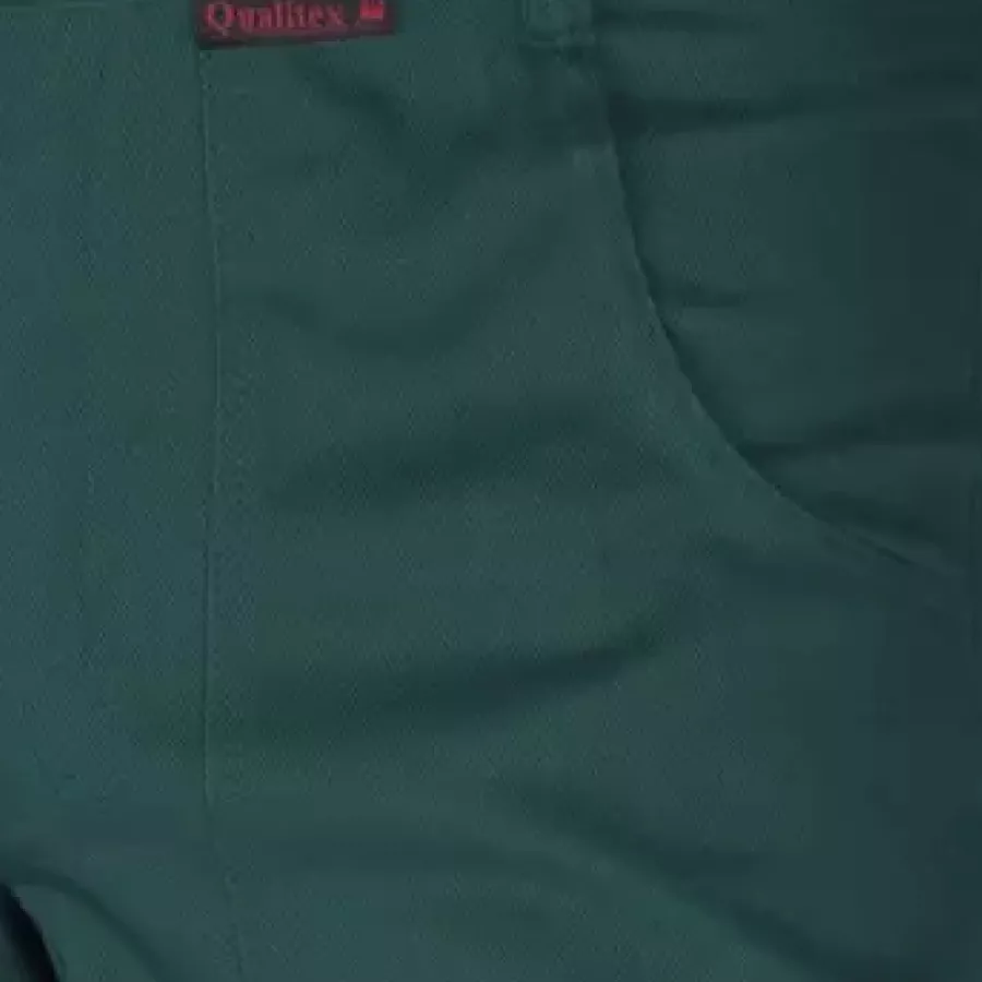 Verstärkte Vordertaschen sorgen für zuverlässige Haltbarkeit im täglichen Gebrauch und halten das Wichtigste griffbereit.