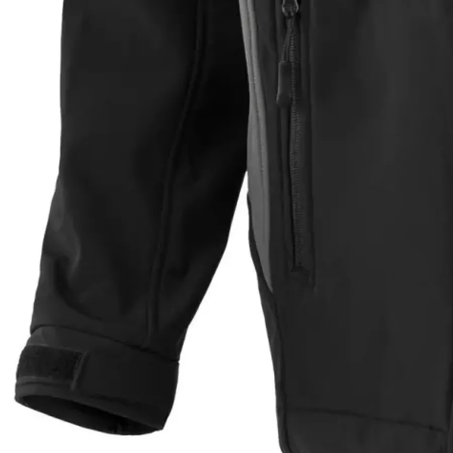 **Hook And Loop Cuffs** let you fine-tune the fit at the wrists so warmth stays in and movement feels unrestricted.