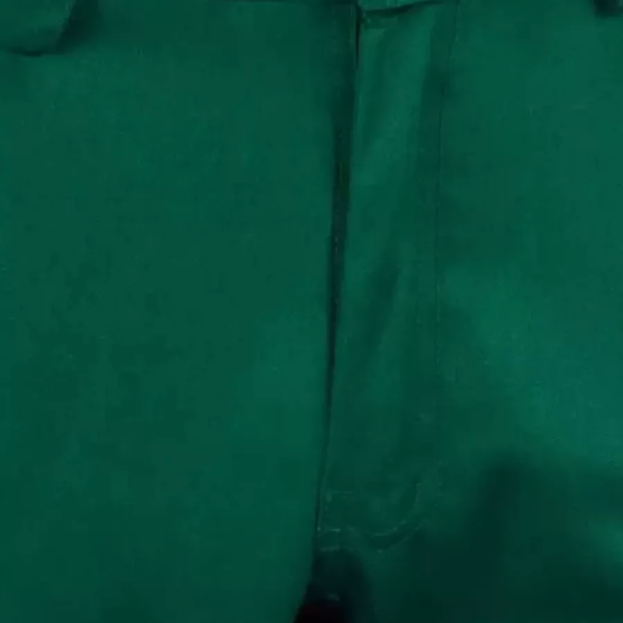 **Breathable Material** keeps air flowing to help you stay cool and fresh even during intense work.