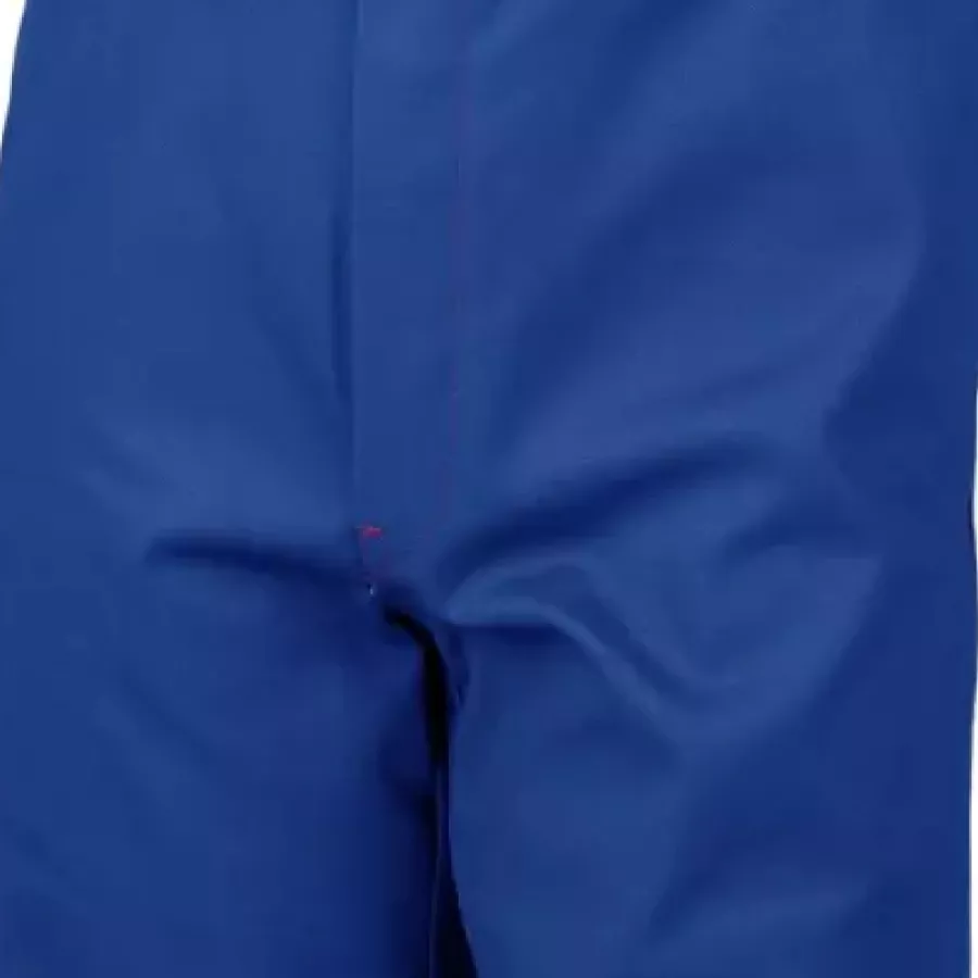 Flammhemmendes Material bietet zuverlässige Leistung in anspruchsvollen Umgebungen und ermöglicht es Ihnen, sich sicher auf Ihre Arbeit zu konzentrieren.