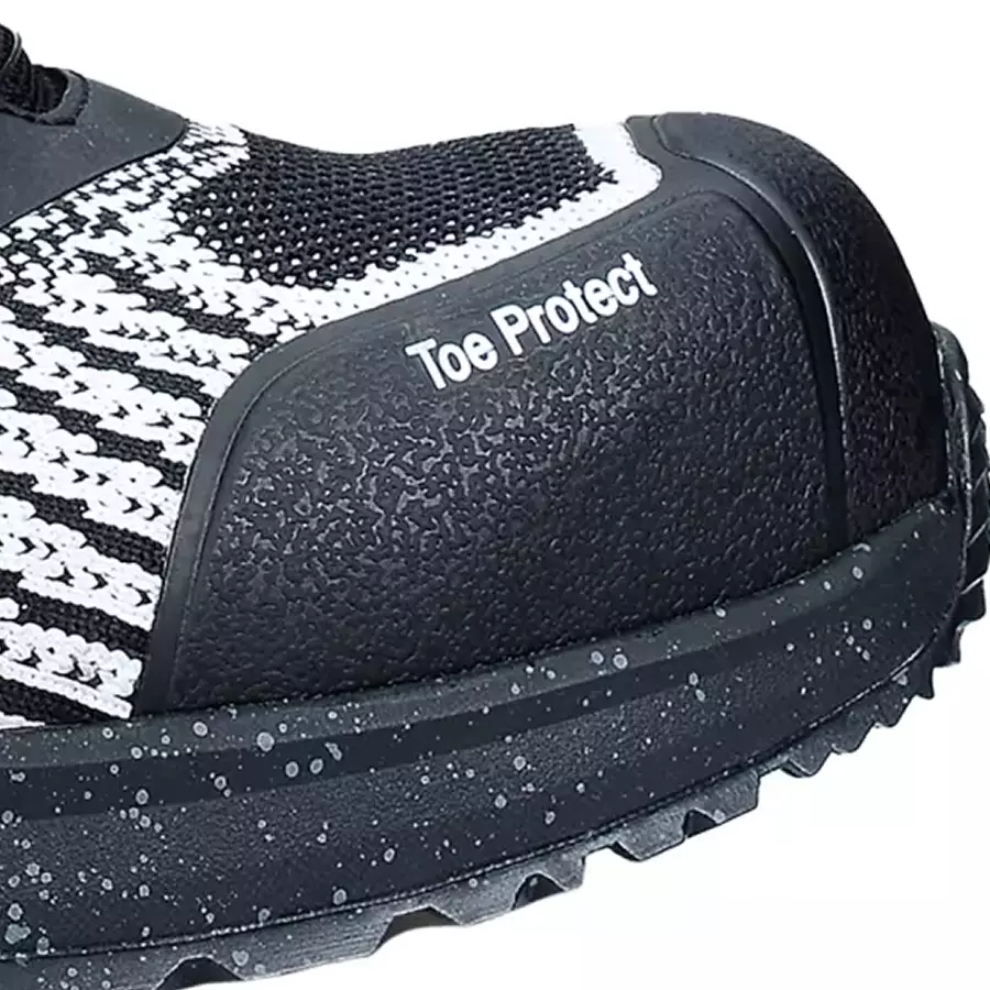**The lightweight, metal-free composite toe cap** protects you while keeping every step light.