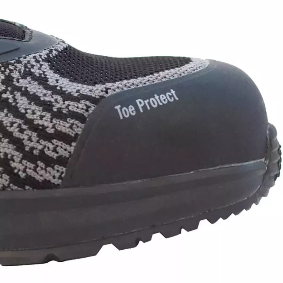 **The lightweight, metal-free composite toe cap** protects you while keeping every step light.