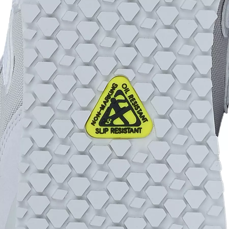 **Slip-resistant outsole (SRC)** keeps you secure on wet and oily floors.