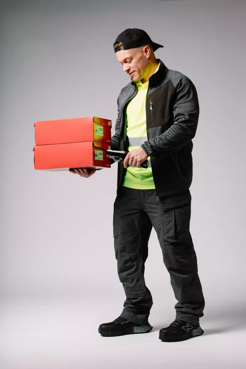 New Balance MEFCCAP2E-1012, Cremorne Safety shoes S3L, black / grey, image 15, gallery thumbnail