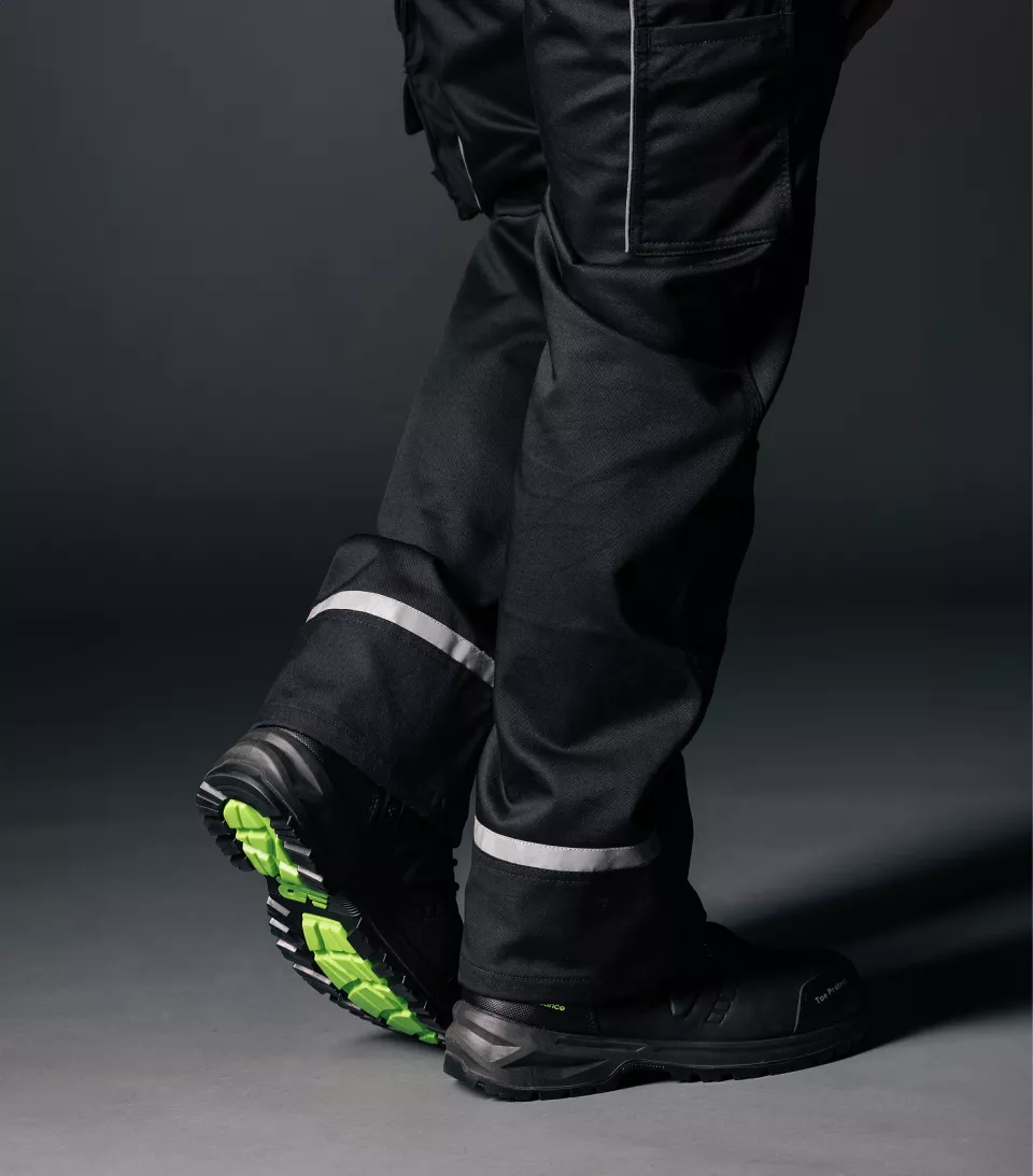 New Balance MIDCLBR4E-1000, Calibre Safety Boot S3L FO HRO SR SC Black Width 4E, image 9, gallery thumbnail