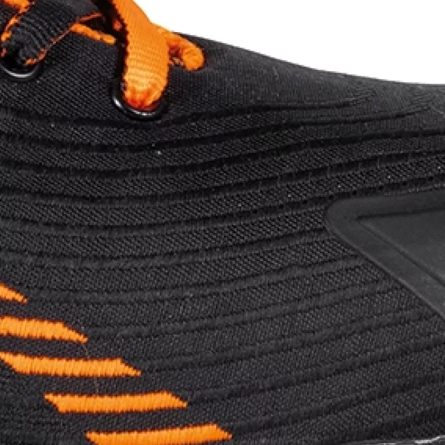 **Breathable Properties** support airflow to keep feet cooler during extended wear.