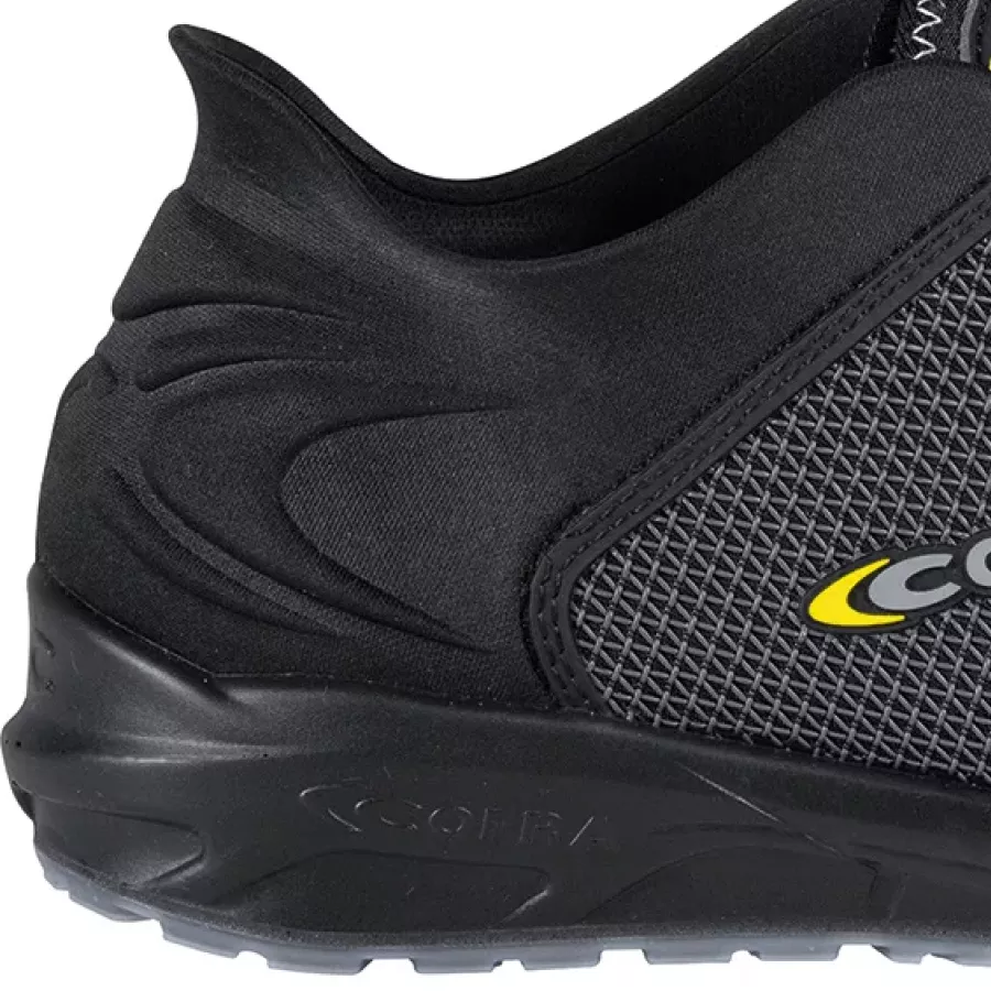 **Non-Metallic Anti Perforation Midsole** keeps your stride flexible and comfortable while adding an extra layer of underfoot confidence.