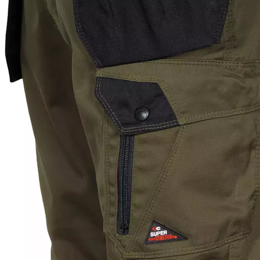 **Multi-Functional Tool Pockets** keep your essential tools organized and within easy reach, helping you work faster and more efficiently.