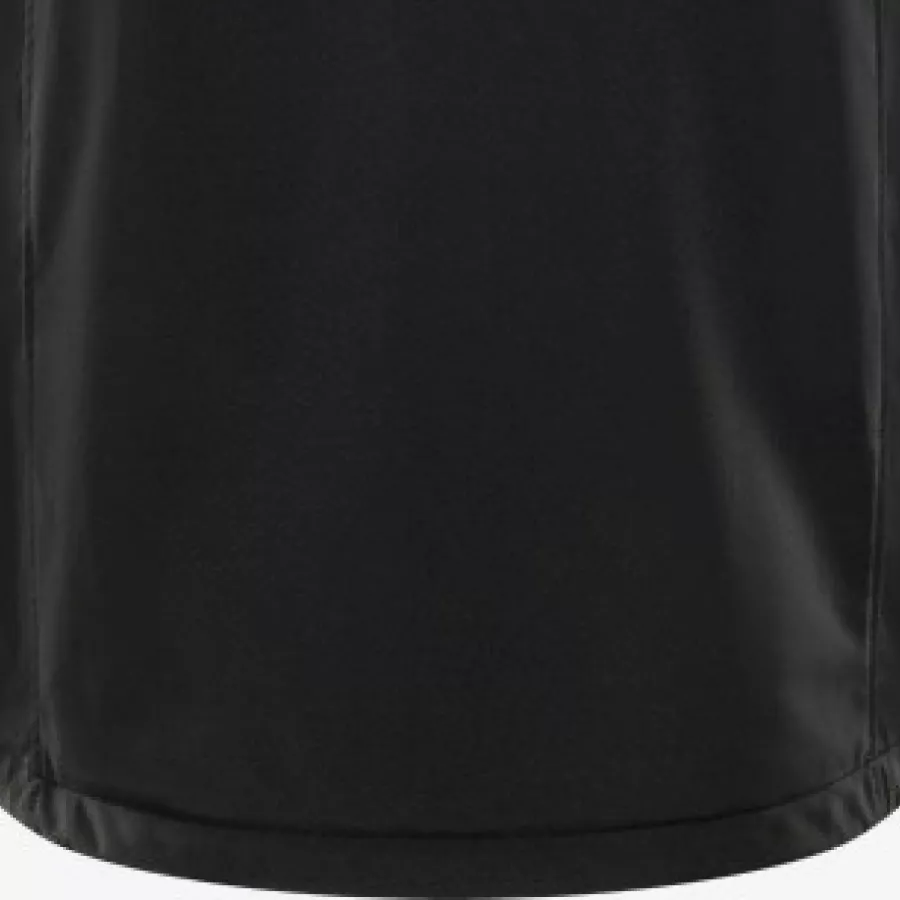 **Extended Back** provides added coverage to keep you comfortable when bending or reaching.