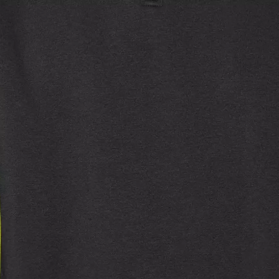 **UV Protection** helps shield your skin from sunlight during outdoor work for added everyday comfort.