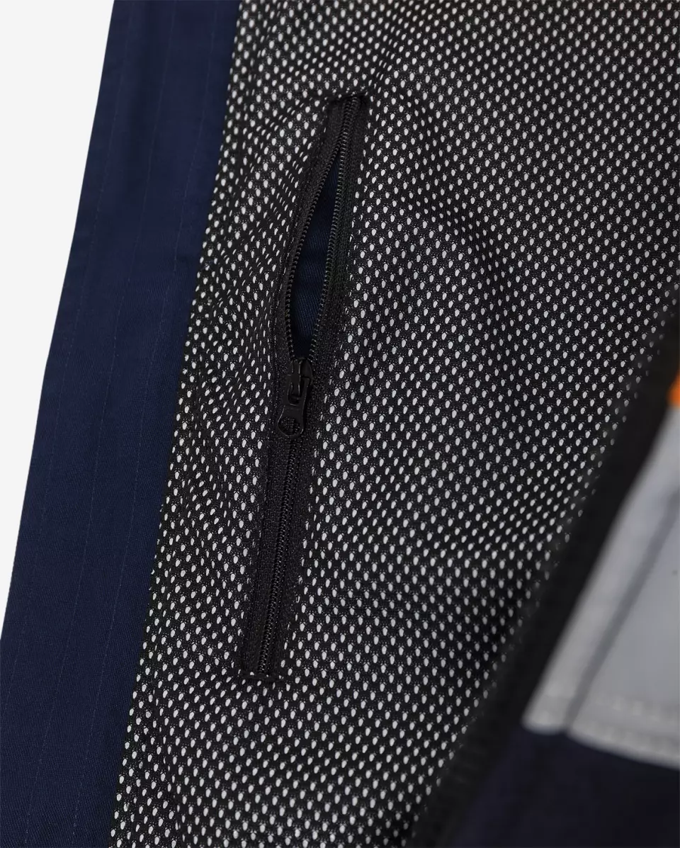 Pocket System · Inner Pocket feature highlight