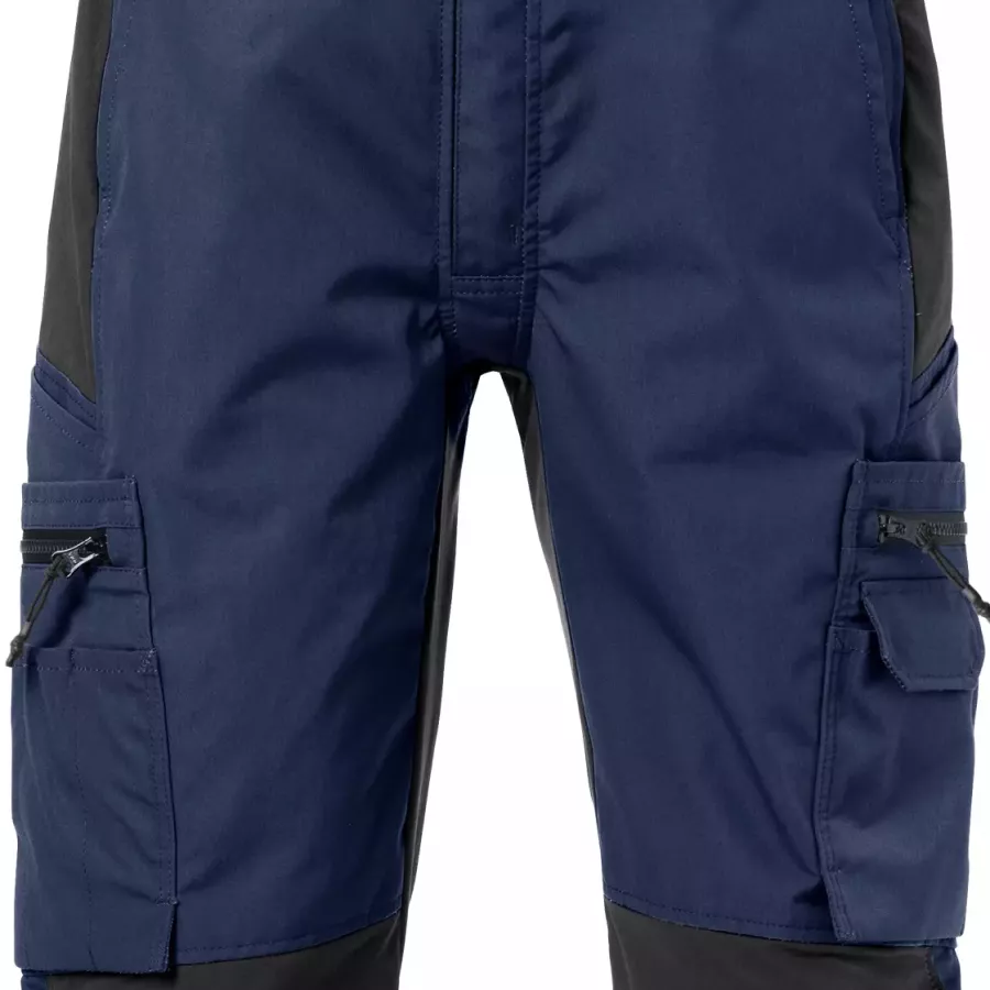 **Multiple Pockets** give you easy access to tools and essentials exactly when you need them.