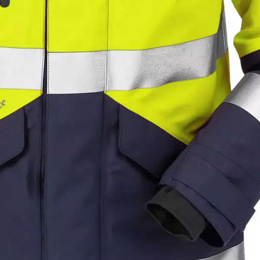 **Hook and Loop Adjustable Sleeves with Thumb Grip** offer a secure, customizable fit that stays in place during active work.