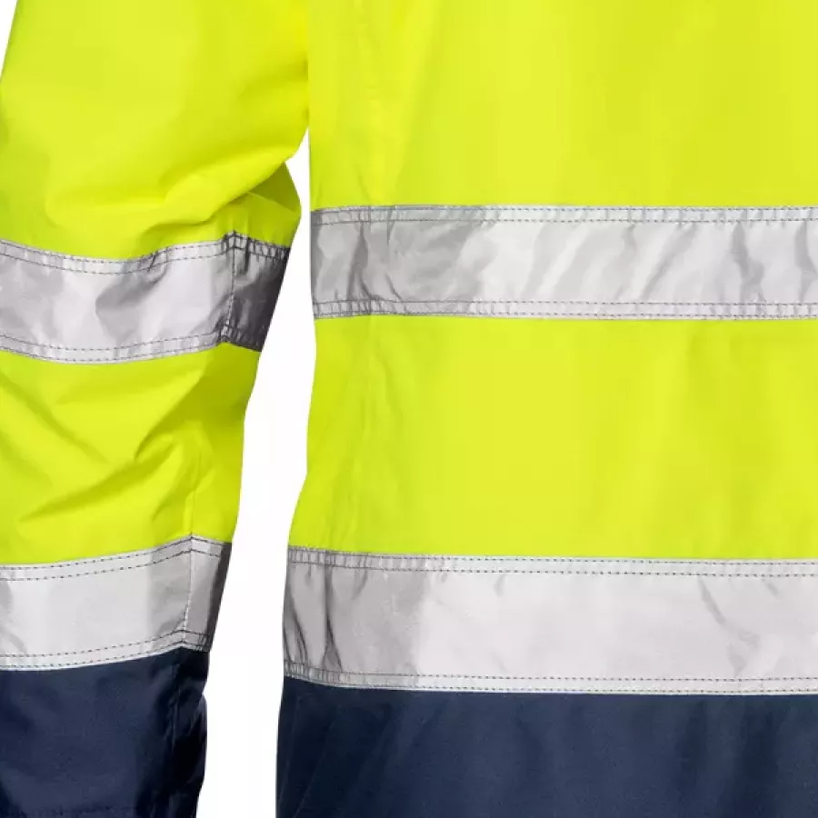 **Reflective Tapes** improve visibility so you feel confident and seen in low-light environments.