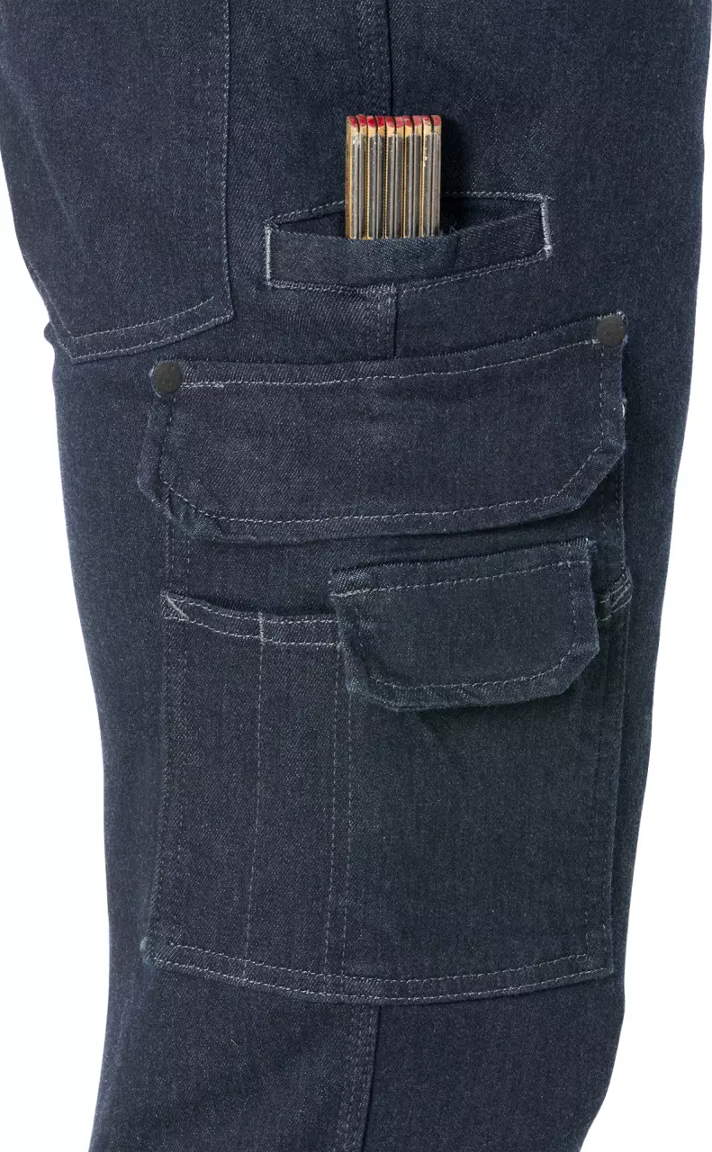 Pocket System · Phone Pocket feature highlight