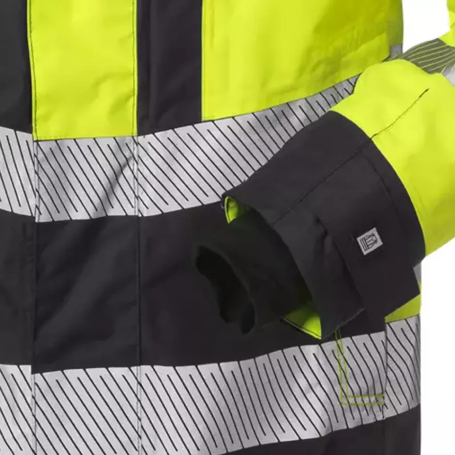 **Hook and Loop Adjustable Sleeves with Thumb Grip** ensure a secure, adjustable fit that stays in place during active work.