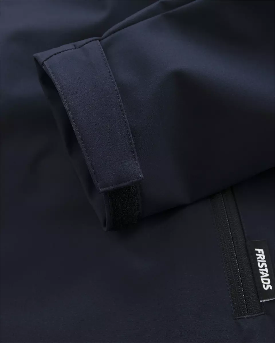 Cuff Style · Hook And Loop feature highlight