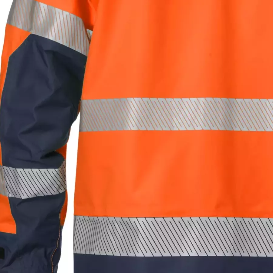 **Reflexstreifen** erhöhen die Sichtbarkeit, damit Sie sich sicher fühlen und bei schlechten Lichtverhältnissen deutlich gesehen werden.