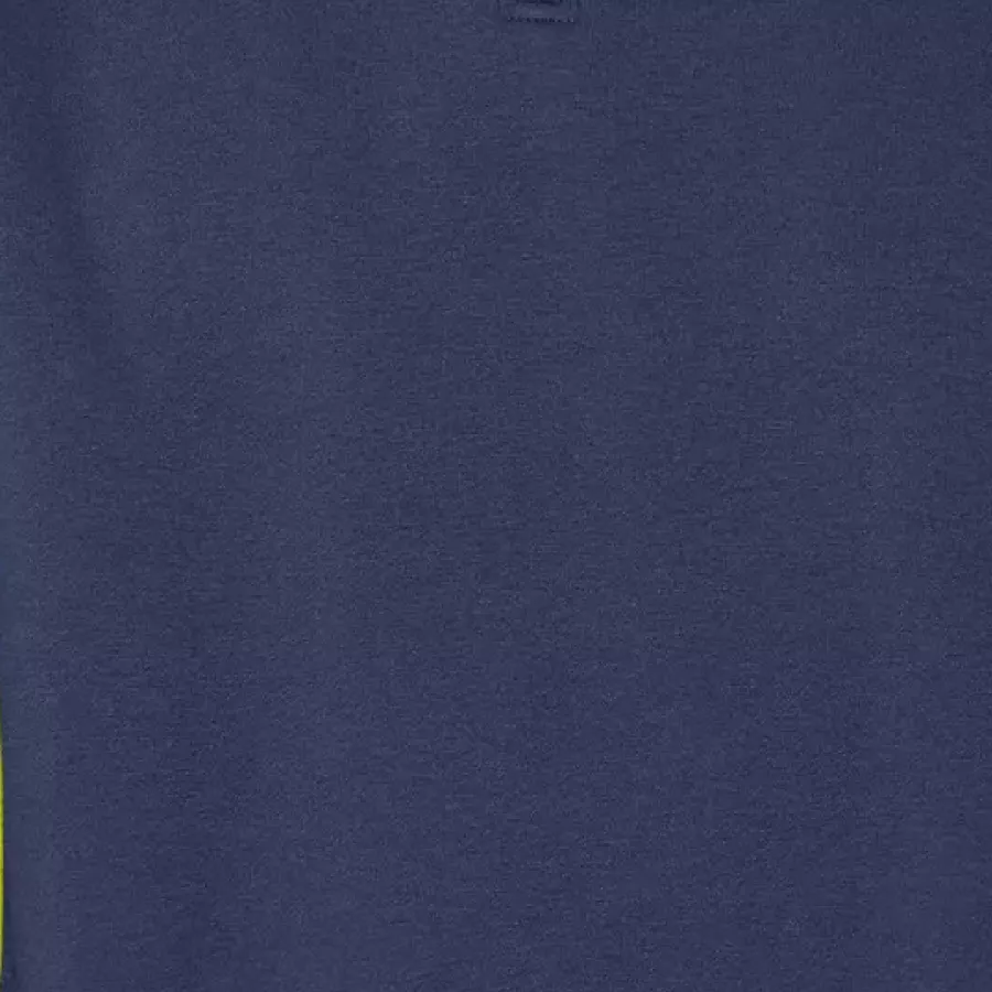 **UV Protection** helps shield your skin from sunlight during outdoor work for added everyday comfort.