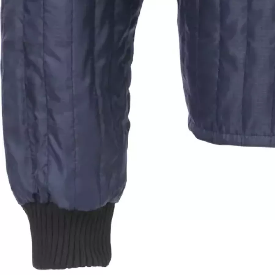 **Knit Cuffs** seal in warmth with a soft, comfortable feel that moves naturally with you.