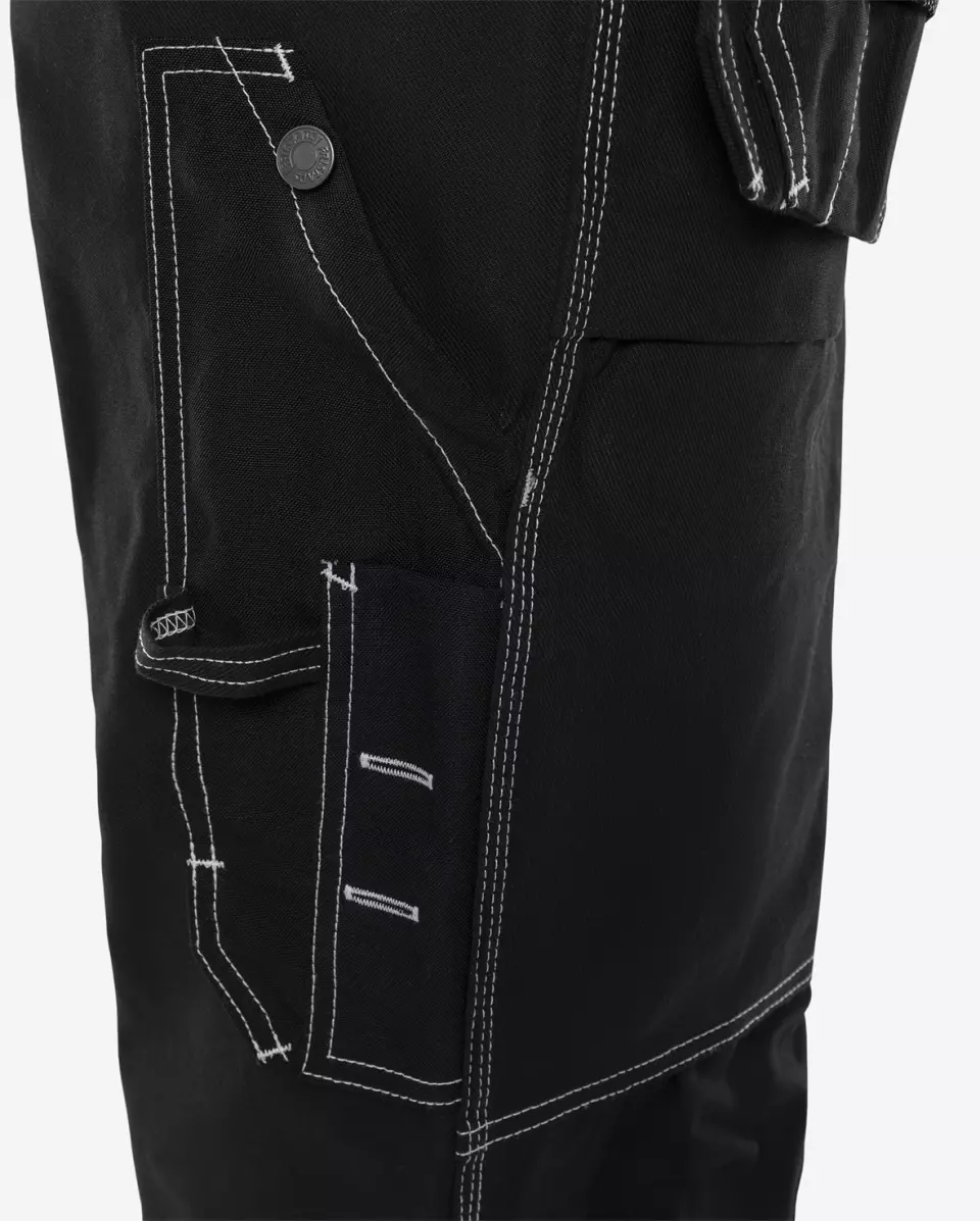 Pocket System · Phone Pocket feature highlight