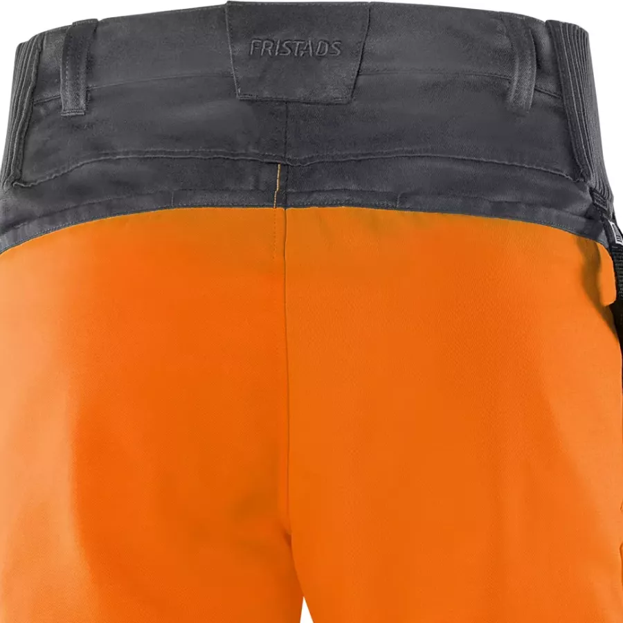 **Elastic Stretch Panels at Waist** ensure a flexible, comfortable fit that moves with you all day.