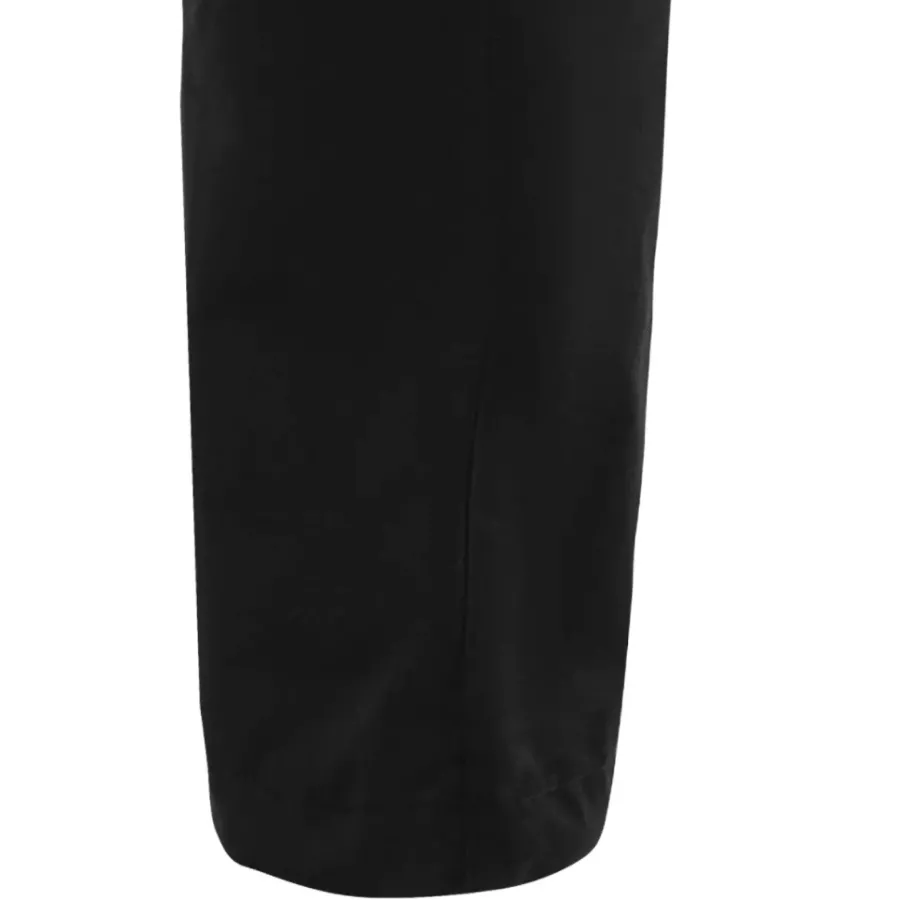 **Verstellbare Beinabschlüsse** ermöglichen eine Feinabstimmung der Passform für einen sauberen, bequemen Sitz, der genauso hart arbeitet wie Sie.