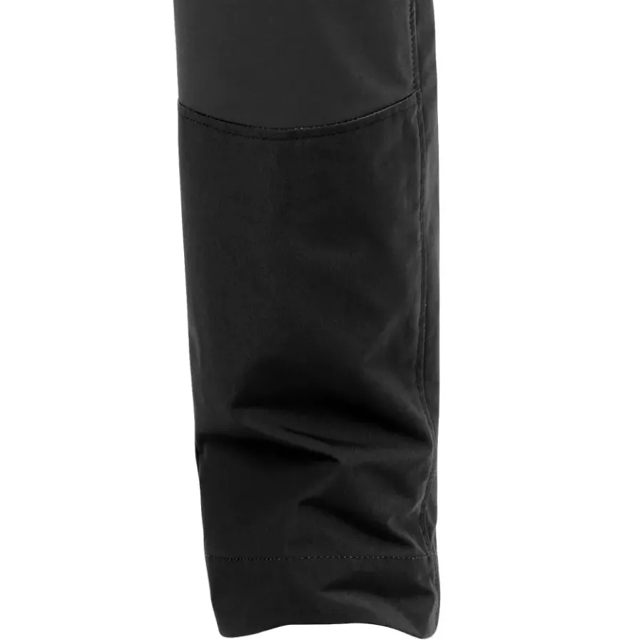 **Verlängerbare Hosenbeine** lassen sich mühelos anpassen und bieten eine perfekte Passform für jede Aufgabe oder Haltung.