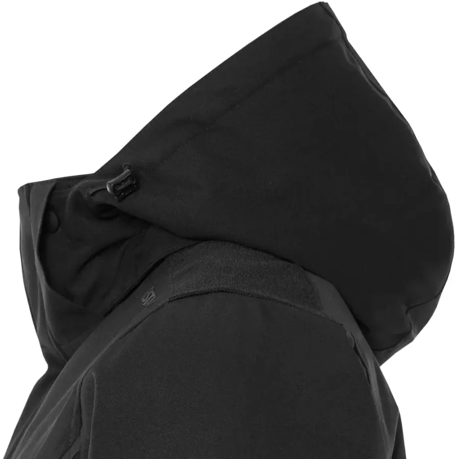 **Zipper Back** offers easy access and added functionality without compromising style.